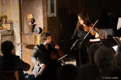 Lancement du Festival Terres Vibrantes 2024 — vitrac, église, festival, musique classique, terresvibrantes, quatuor, odyssée, raphaël moraly, violoncelle, violon, audrey sproule — Anne Vallier