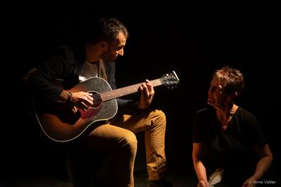 Acteurs de la culture — anne vallier, photographe professionnelle, photographie, spectacle jeune public, christine righi, mathieu serranges, la petite gaillarde, clermont-ferrand, reportage spectacle, contes et musique, drôles d'oiseaux, artistes — Anne Vallier